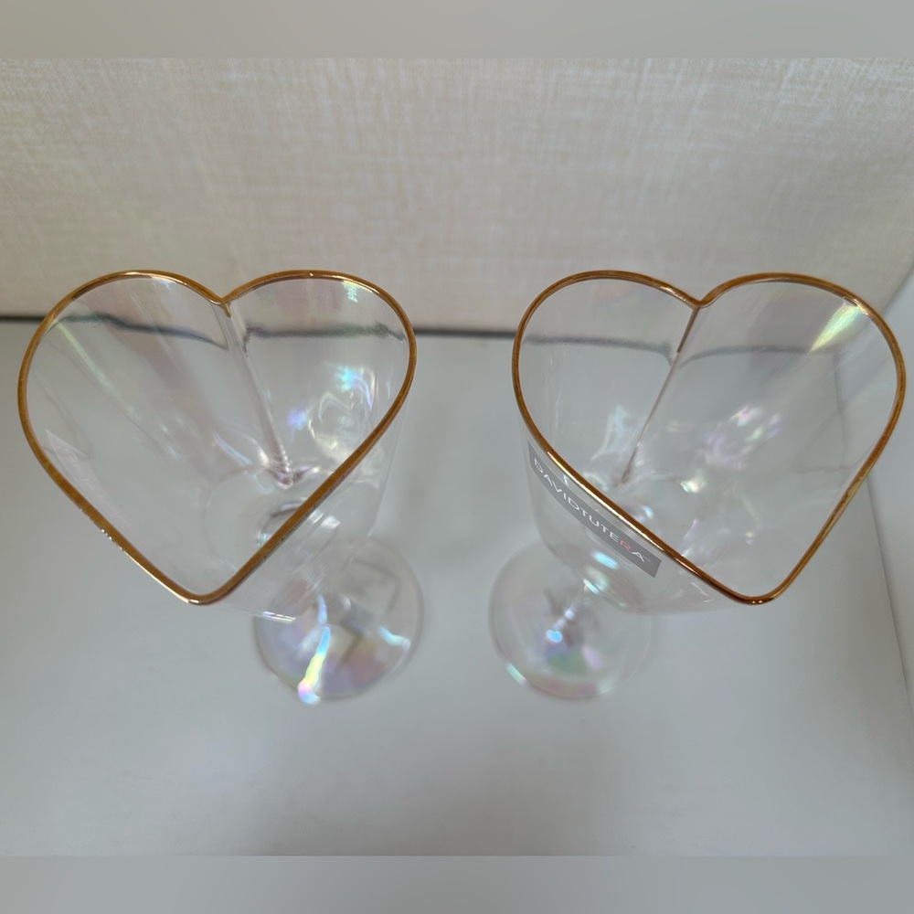 Two David Tutera Gold Heart Rim Wedding Valentines Event Iridescent Wine Glasses
